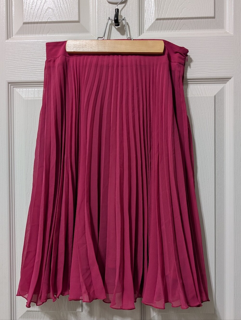 The limited Size Small Pleated Midi Skirt in Raspberry Pink